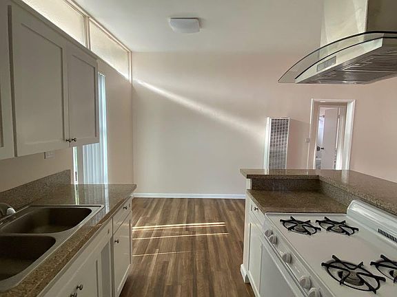 2nd image of 3704 Midvale Ave APT 6