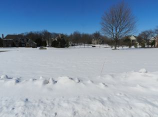 18920 Saratoga Ct, Brookfield, WI 53045