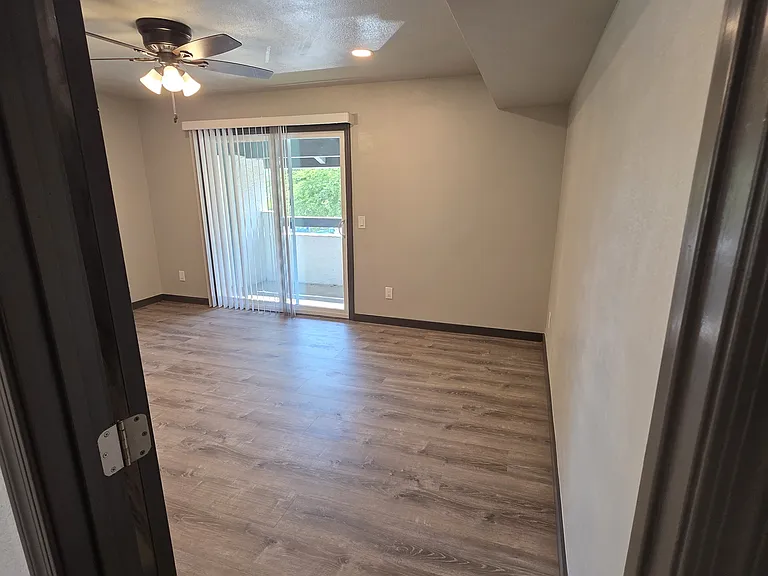 3046 E Marconi Ave #204 — Photo 35