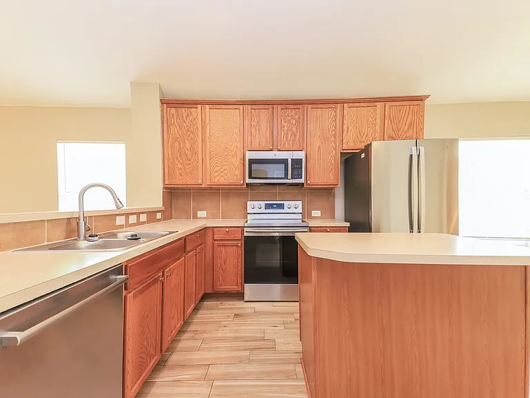 709 Fireberry Dr — Photo 7