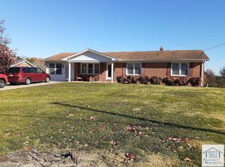 74 Yeatts Rd, Martinsville, VA 24112