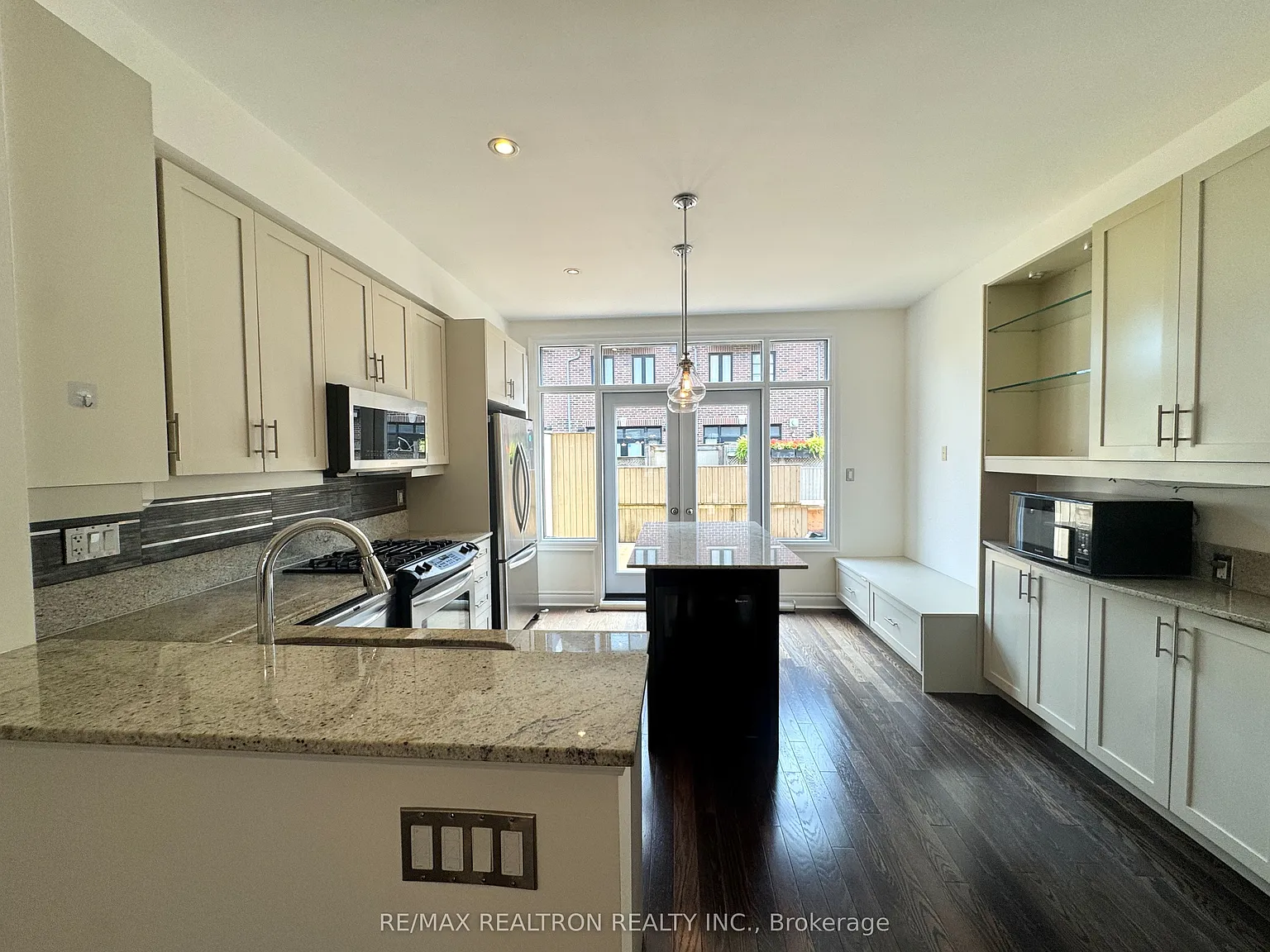 4 bed, $4,250 — Photo 2
