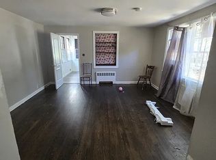 9 Banker St, Spring Valley, NY 10977