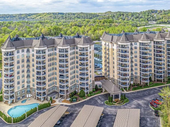 400 Warioto Way APT 711, Ashland City, TN 37015