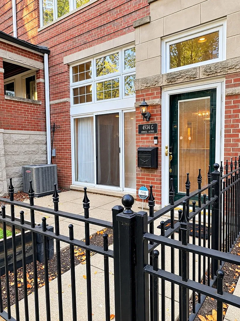 2 bed, 2.5 bath, 1473 sqft, $2,900 — Photo 1