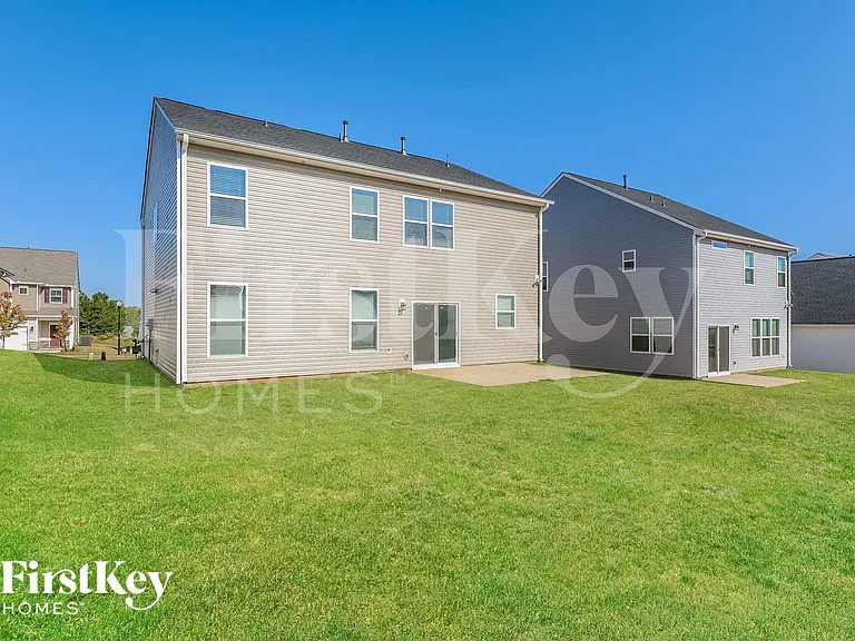 413 Stonefence Dr — Photo 14