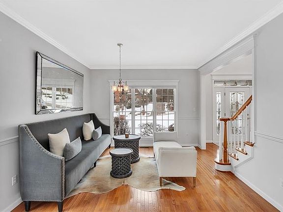 4th image of 5283 Lakemont Ct