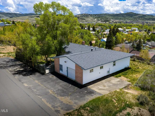 2 West Diamond Avenue, Granby, CO 80446