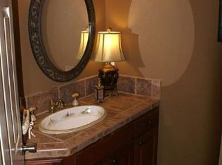 15 NW Burr Oak Dr, Medicine Park, OK 73507