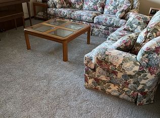 63 Lynn Dr, Williamstown, WV 26187