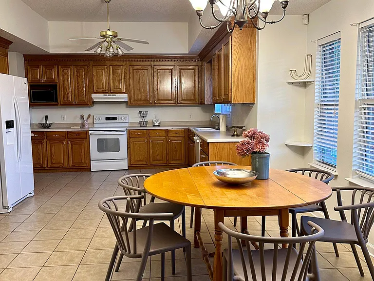 112 Myles Ln — Photo 20