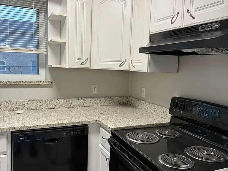 1402 Bill Carrol Dr — Photo 8