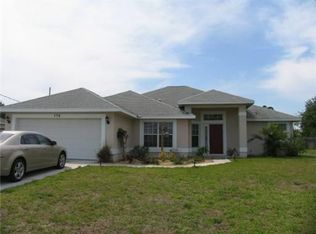 590 SW Fields Ave, Port Saint Lucie, FL 34953