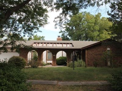 6900 E Stonegate Ln, Wichita, KS, 67206