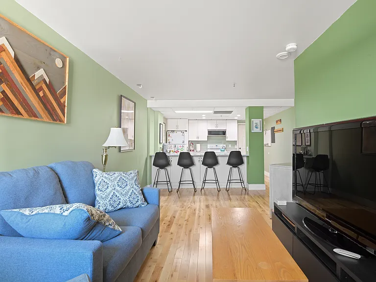 131 Main St #607 — Photo 7