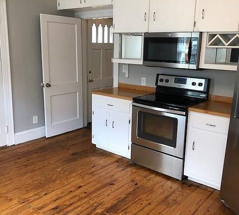 4th image of 407 Ash St