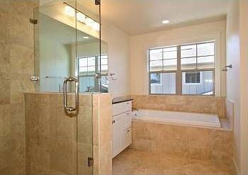 3rd image of 5613A Roosevelt Ave