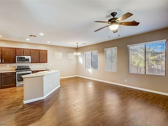 4th image of 10973 Newcastle Hills St