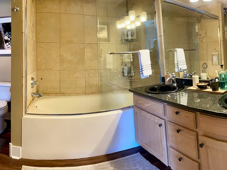 8300 Meadowview Dr #L23 — Photo 37
