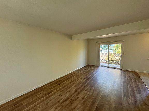 4th image of 535 Saratoga Ave APT 9