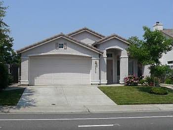 1st image of 8426 Heritage Hill Dr