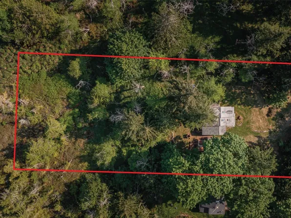 820 E Madrona Boulevard NW, Lakebay, WA 98349