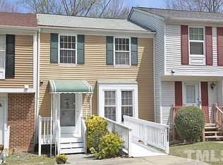 1112 Villa Green Ct, Raleigh, NC 27612