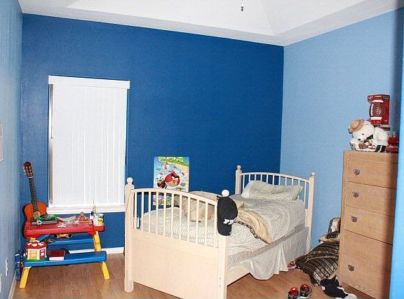 4th image of 2545 Yuma Ave