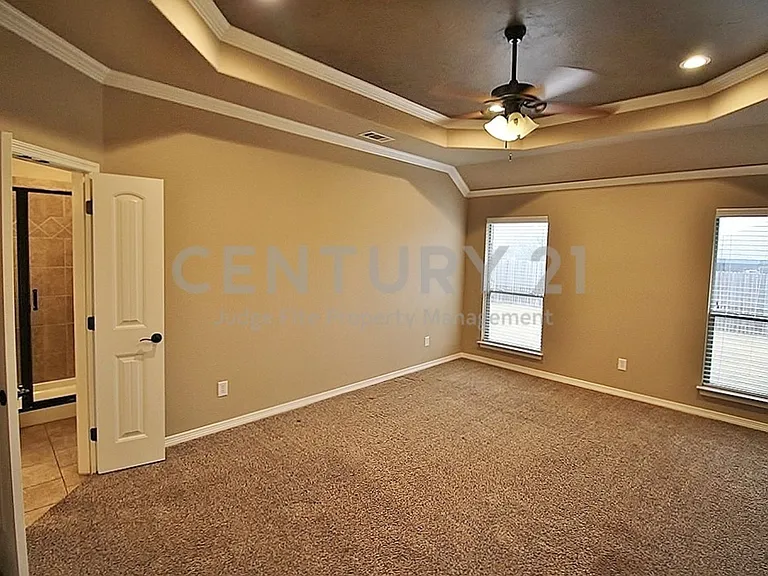 122 Sierra Dr — Photo 11