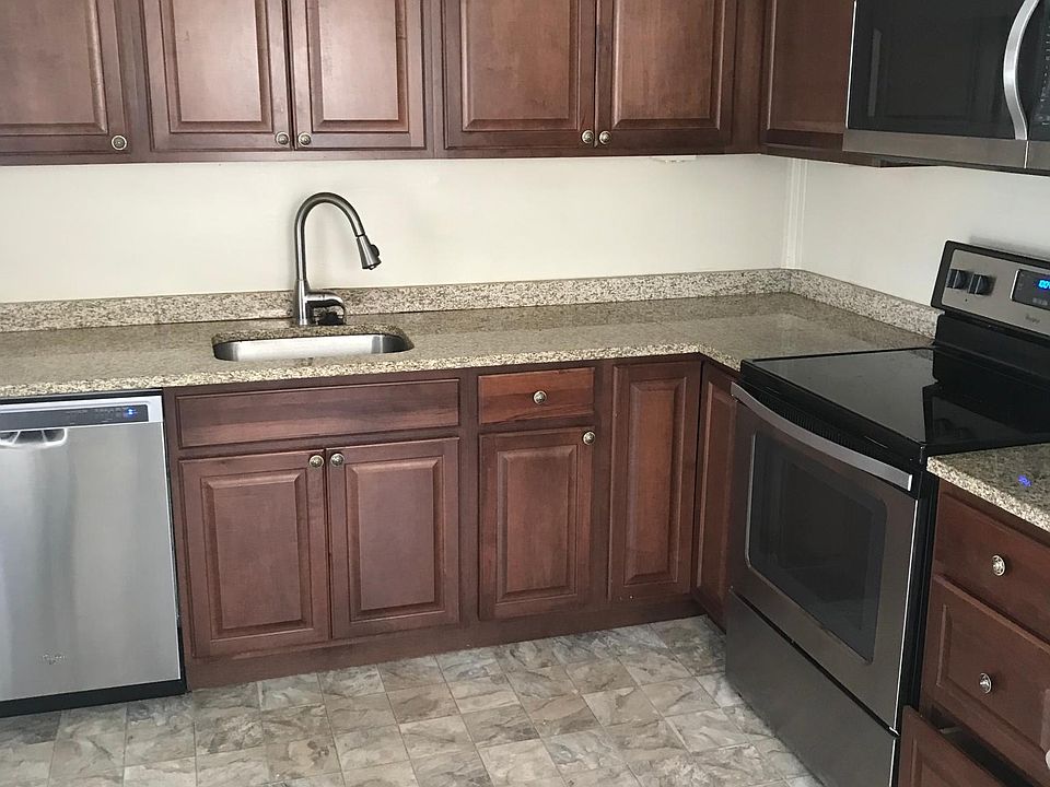 2nd image of 1505 E Ridge Pike