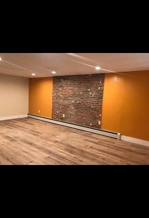2nd floor Entertainment room for TV
