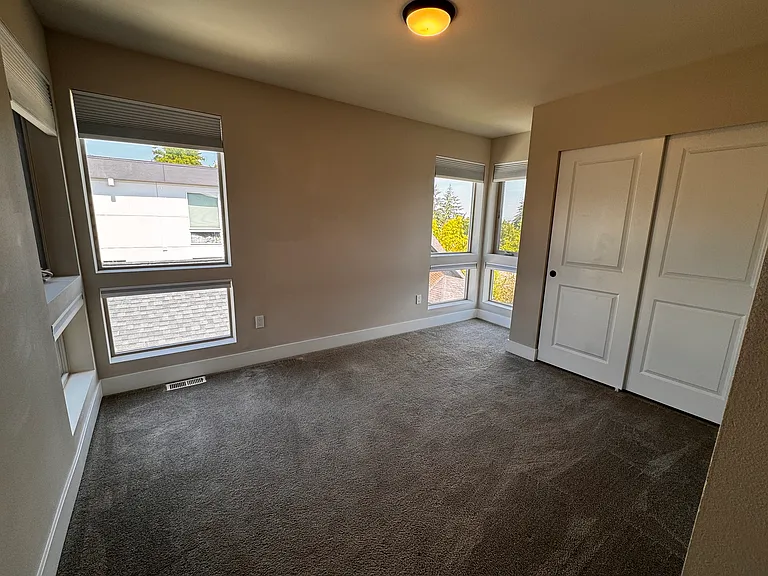 2551 S Graham St #A — Photo 8