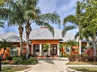 601 Islebay Dr, Apollo Beach, FL 33572