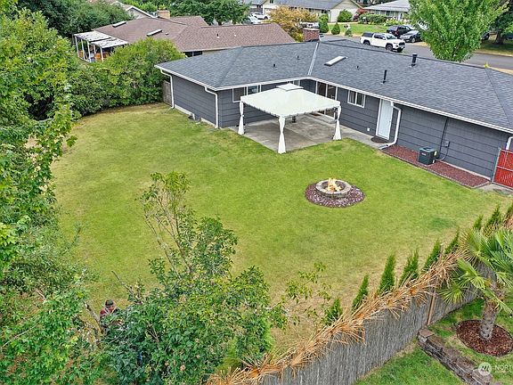 3rd image of 11104 Lundstrom Drive SW