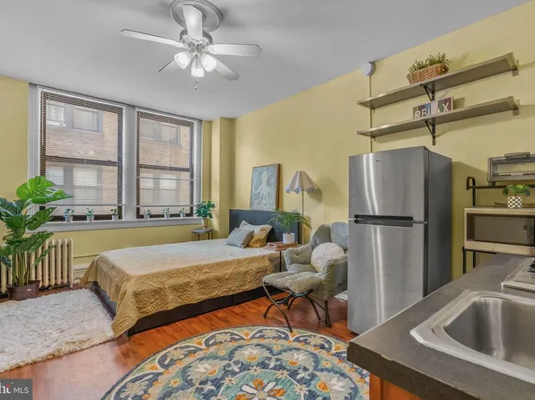 1324 Locust St APT 703, Philadelphia, PA 19107