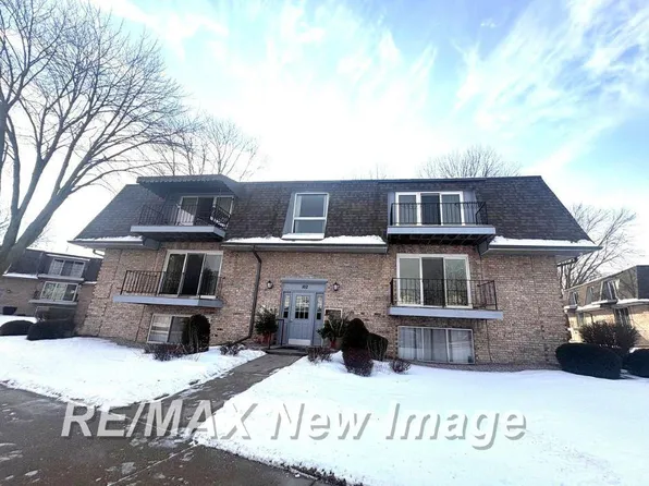 102 Provincial Ct Unit 40, Saginaw, MI 48638