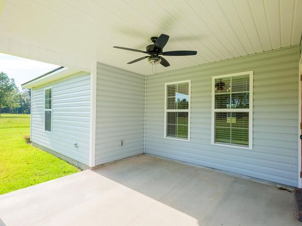 13 Ray Dr, Ray City, GA 31645