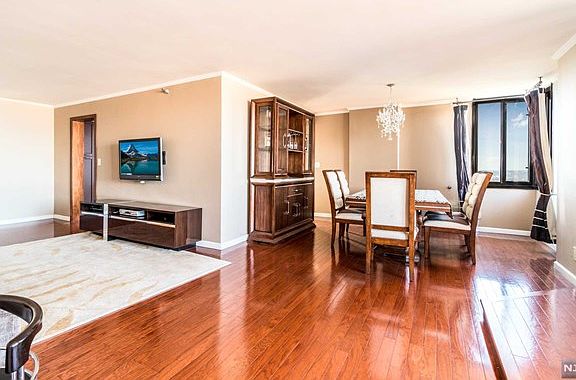 3rd image of 1265 15th St APT 10A