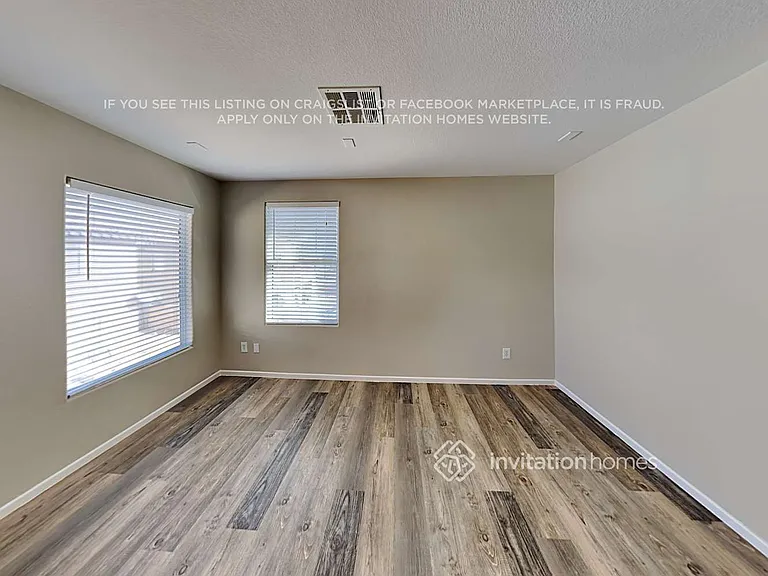 6055 Eganridge Ct — Photo 8