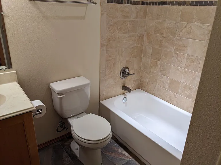 2108 SE 135th Ave — Photo 11