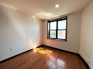 907 59th St #4A, Brooklyn, NY 11219