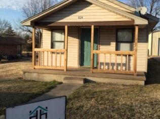 824 E 2nd St, Cushing, OK 74023