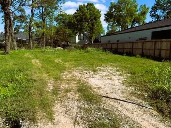 8105 Cabot St, Houston, TX 77078