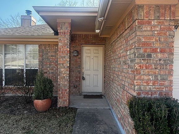 4th image of 2209 Emmett Pkwy