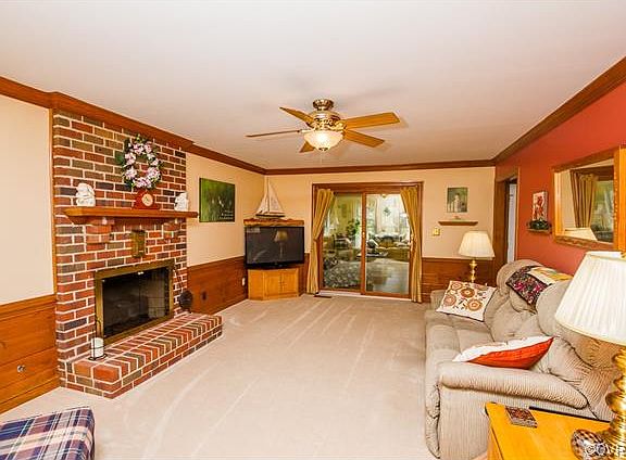 4th image of 3103 Hollybriar Ct