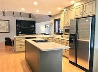 4th image of 1718 Delaney Dr
