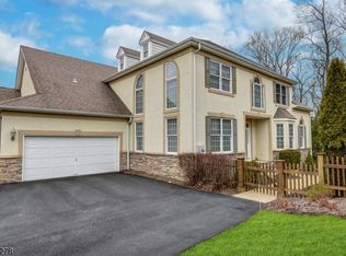 26 Wyckoff Way, Chester, NJ 07930