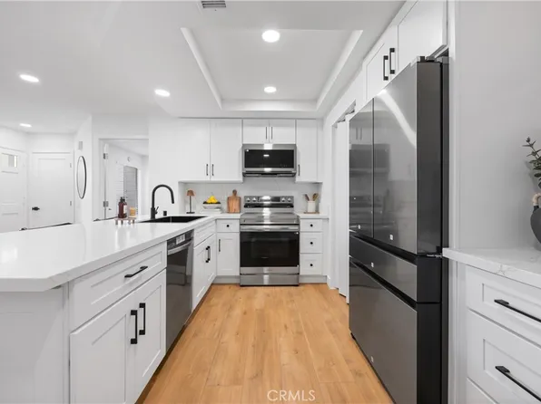 91 Greenmoor, Irvine, CA 92614