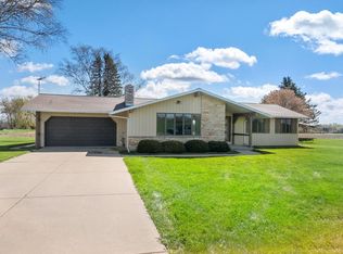N8446 Apple Rd, Casco, WI 54205