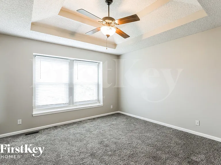 8688 NE 110th St — Photo 7